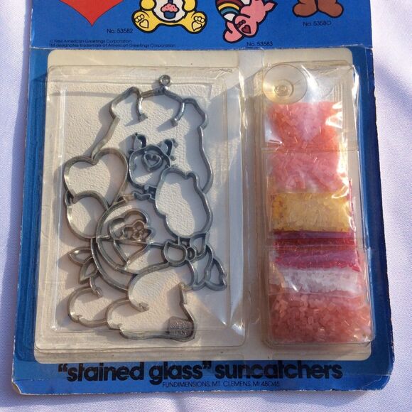 Vtg 1984 Care Bears “Baby Hugs” Makit & Bakit Stained Glass Suncatcher Kit Rare - Picture 3 of 4